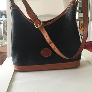 Dooney & Bourke Leather Shoulder bag